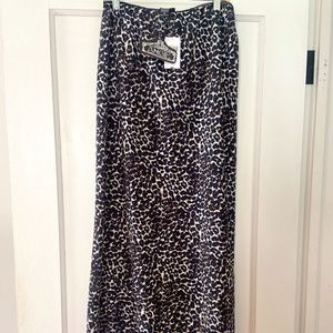 Angie Midi Skirt Leopard Print - Brand New